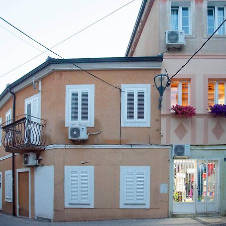 Apartments Allegra Sinj Exterior photo